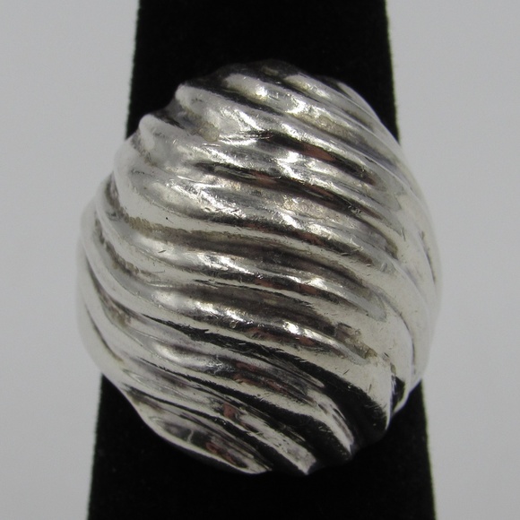 Jewelry - Size 6.25 Sterling Silver Wavy Dome Band Ring